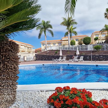 2 Wings Tenerife - Apartment Chayofa Bagian luar foto